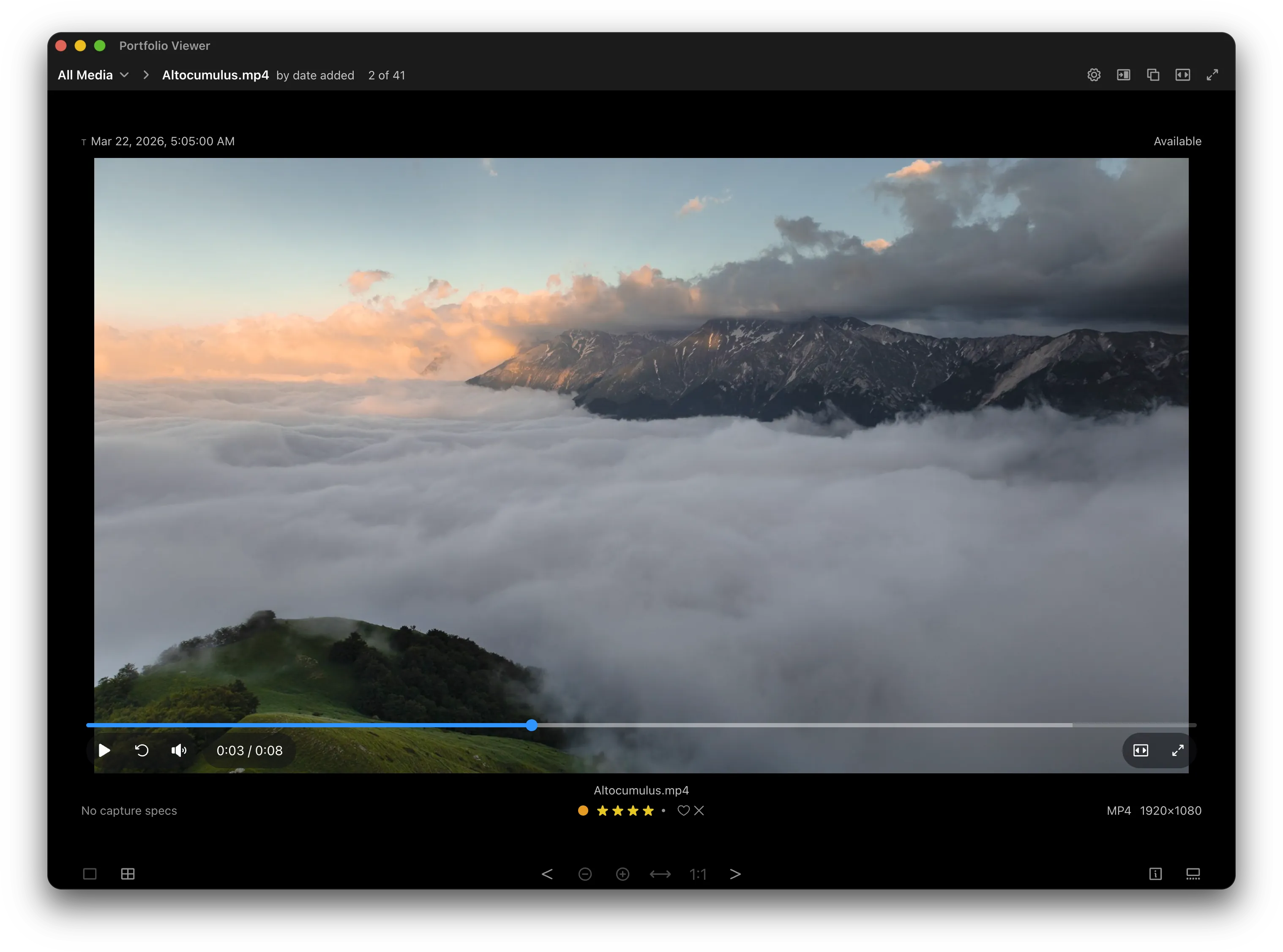 A MediaCatalog viewer window showing a paused video, with its player controls: play, the timeline and the current time, and the sound.